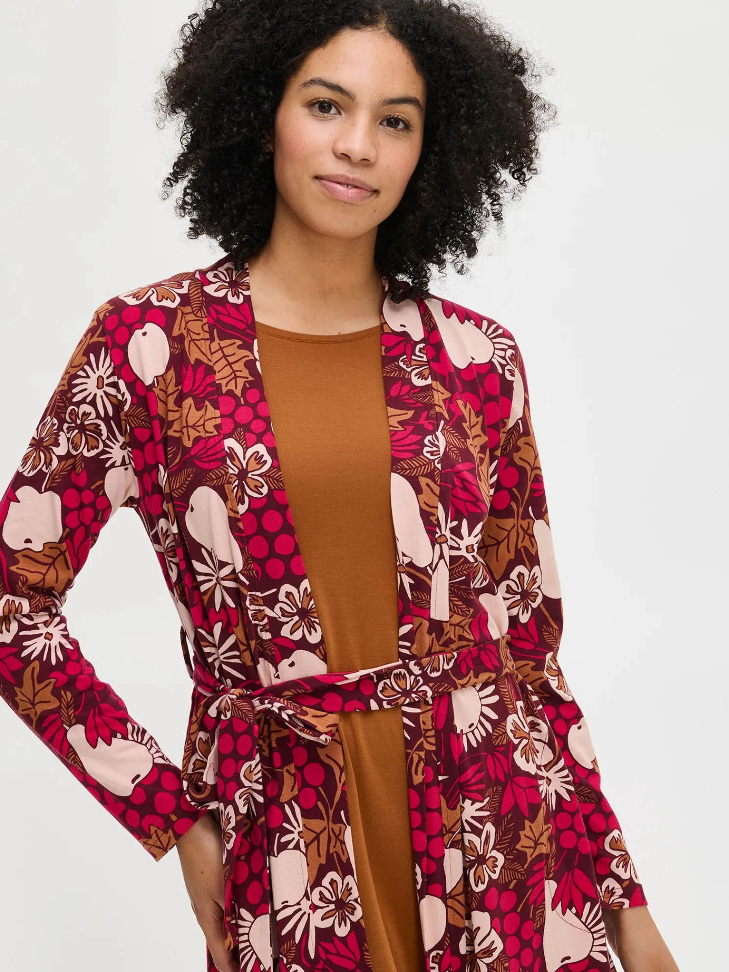 Nanso Yöasut Ja Oloasut*JUHLA aamutakki -