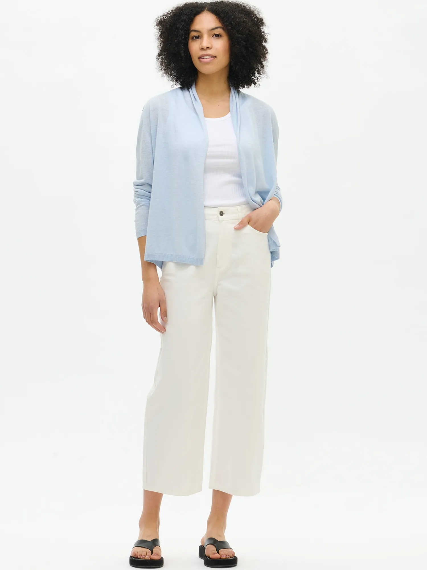 Nanso Neuleet*KARINA lyhyt neuletakki -