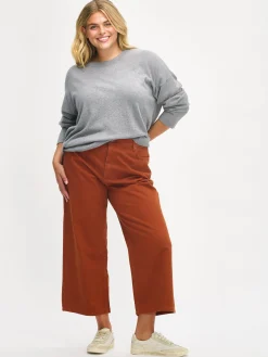 Nanso Neuleet*VILLIS neulepusero -