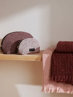 Nanso Pyyhkeet Ja Kosmetiikkalaukut*VOHVELI kylpypyyhe - tumman